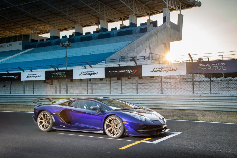  Lamborghini Aventador SVJ 2018 года  (NA) (фото 16 из 23)
